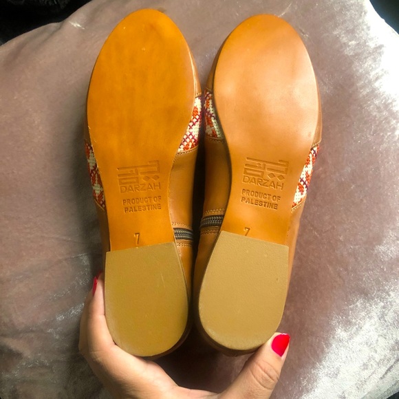 Tatreez Oxford Shoe from Darzah - Picture 7 of 9